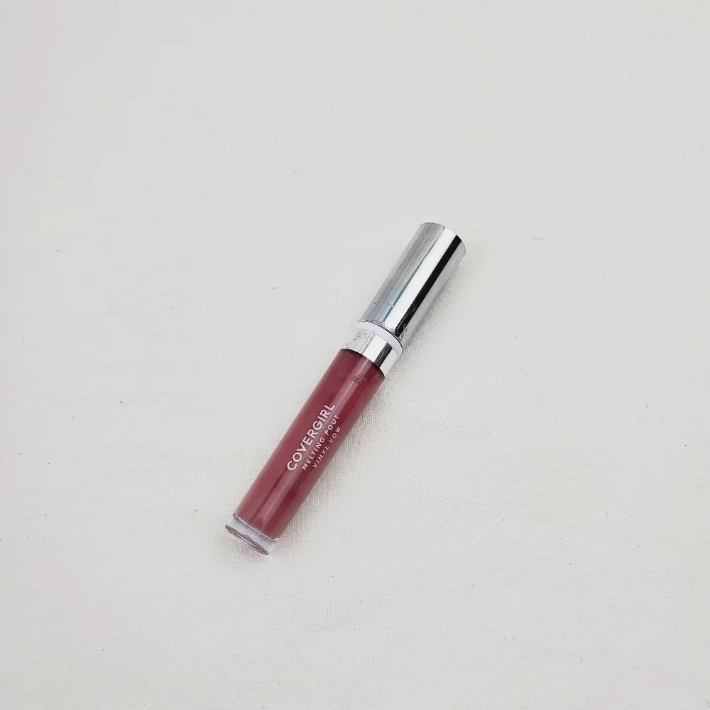 LAST ONE ❤️ Covergirl melting pout Vinyl Vow Lip Gloss